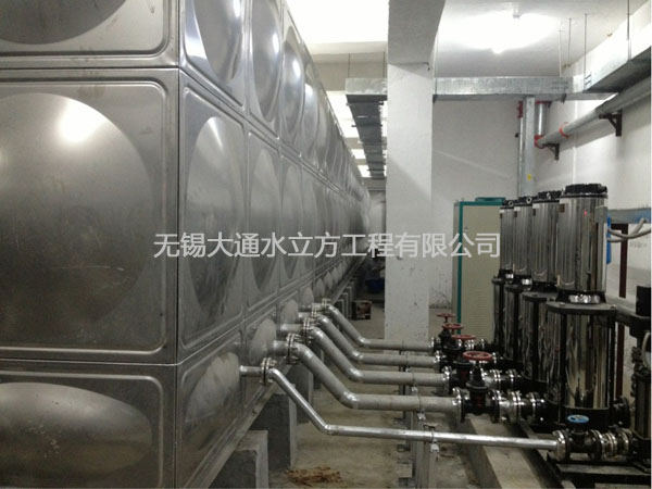 工業(yè),、生活類(lèi)不銹鋼水箱